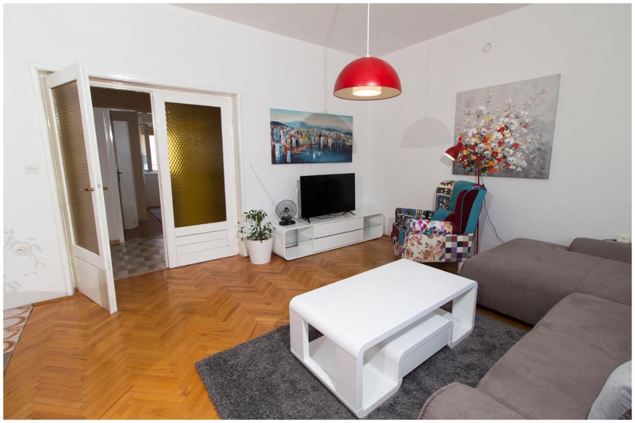Large Apartment Between Split And Trogir Kastela Exterior photo